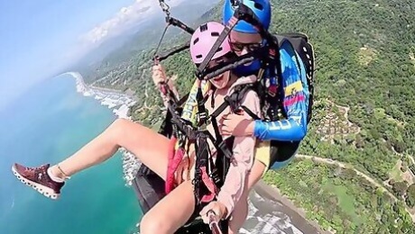 Wet And Messy Extreme Squirting While Paragliding 2 In Costa Rica 23 Min