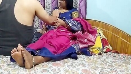 Cute Married Wife Sikha Looking Hot In Saree And Fucking Doggy Style With Her Boyfriend Alone At Home On