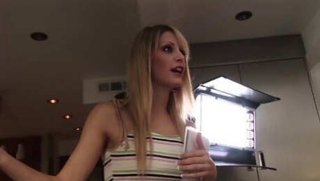 Pretty blonde Lacie Heart lets a lucky man fuck her bumhole