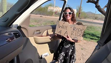 Hitchhiker offers her pussy for a ride - Amateur Porn