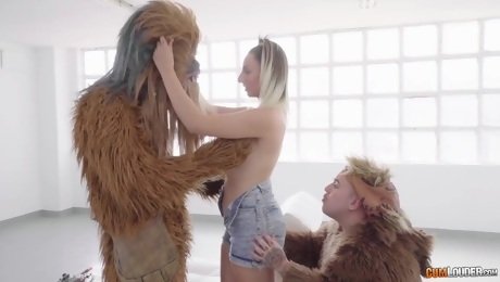 Star War cosplay porn video featuring Spanish bitch Yuno Love