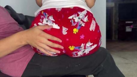 Innocent Girl Sitting on the Old Man's Legs to Eat While the Pervert Enjoys her Ass