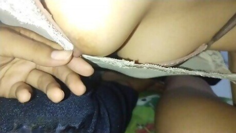 Jilbab Sange Nyepong Di Kamar