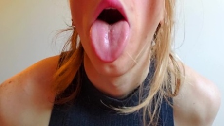 Blonde Tgirl Practices Cocksucking Then Cums