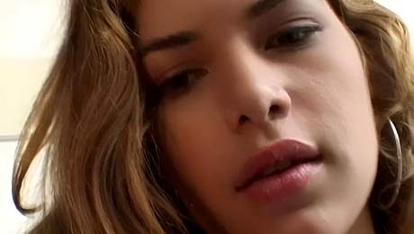 Watch flirtatious bimbo's scene