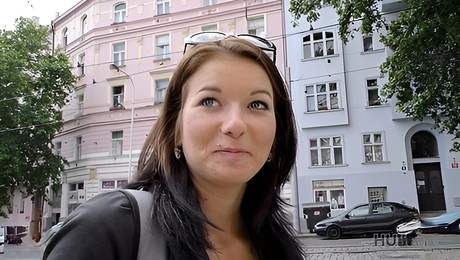 Hunt4k featuring Denisse's czech couple money xxx